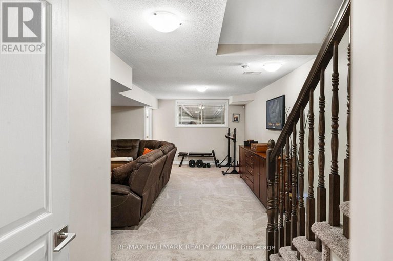 29102611/311-travis-street/mer-bleuebradley-estatesanderson-park/ottawa/ontario/K1W0E5_20