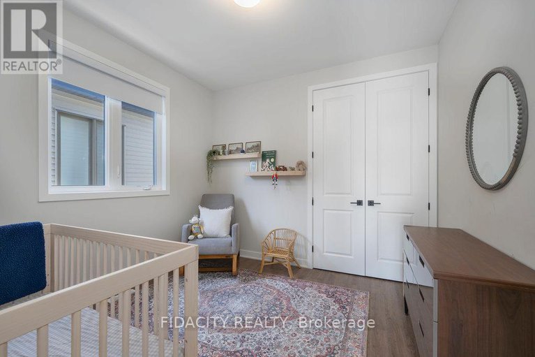 29444900/183-yearling-circle/goulbourn-twp-from-franktown-rdsouth-to-rideau/ottawa/ontario/K0A2Z0_26