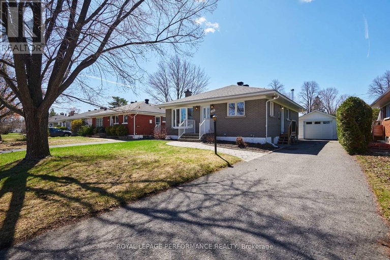 29636837/1582-digby-street/riverview-park/ottawa/ontario/K1G0P6_2