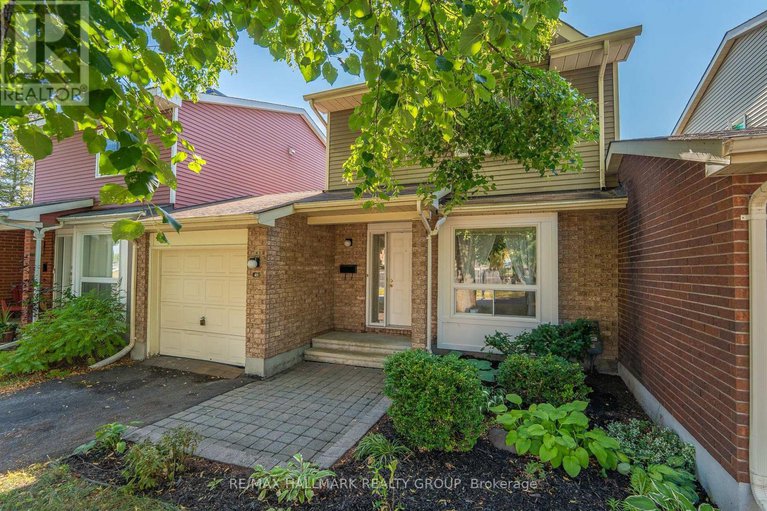 28819606/41-sovereign-avenue/craig-henrywoodvale/ottawa/ontario/K2G4W8_2