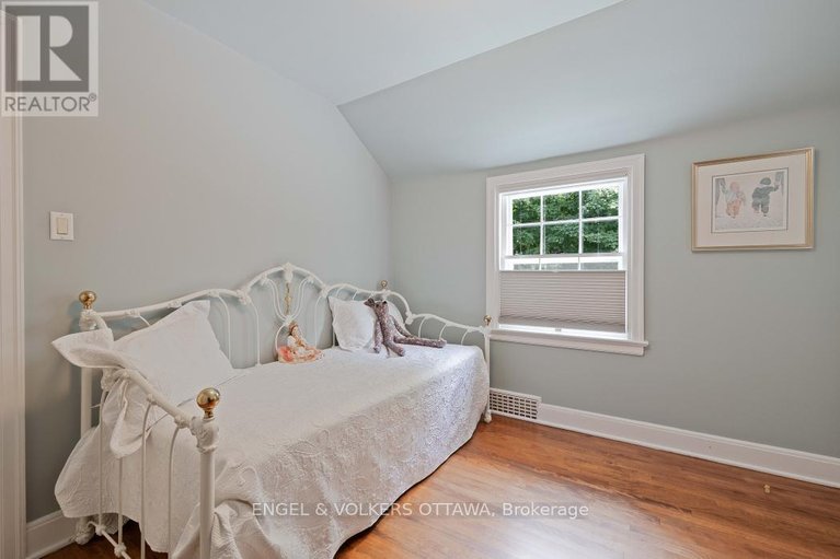 29619475/215-springfield-road/rockcliffe/ottawa/ontario/K1M0L1_28