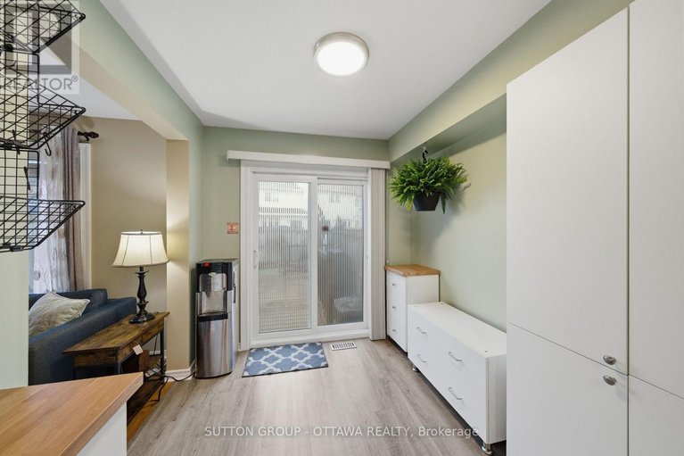 29623978/814-nesting-way/fallingbrookgardenway-south/ottawa/ontario/K4A3X2_8