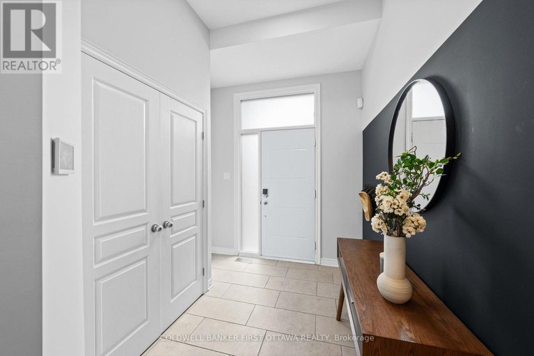 29624464/206-ancaster-avenue/woodroffe/ottawa/ontario/K2B5B3_3