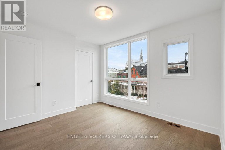 28363826/73-parent-avenue/lower-townbyward-market/ottawa/ontario/K1N0E6_40