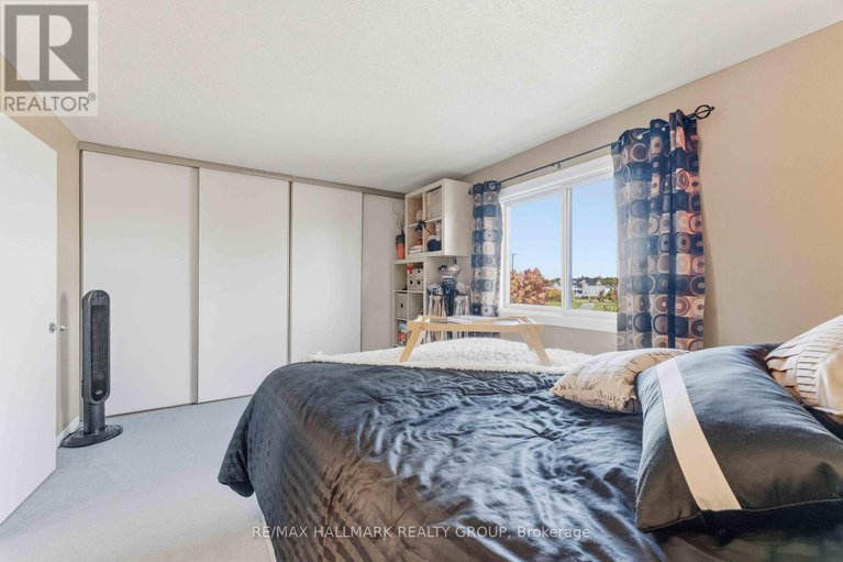 28986699/941-cookshire-crescent/fallingbrookridgemount/ottawa/ontario/K4A3K4_24