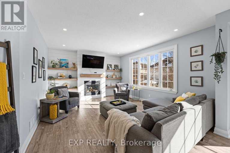 29385318/117-joshua-street/mer-bleuebradley-estatesanderson-park/ottawa/ontario/K1W0A4_12