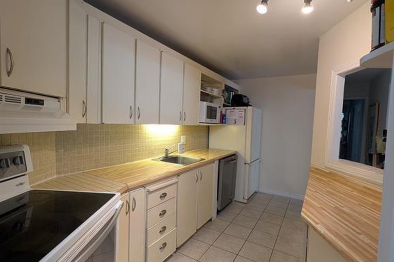 28935435/104-1171-ambleside-drive-n/woodroffe/ottawa/ontario/K2B8E1_8