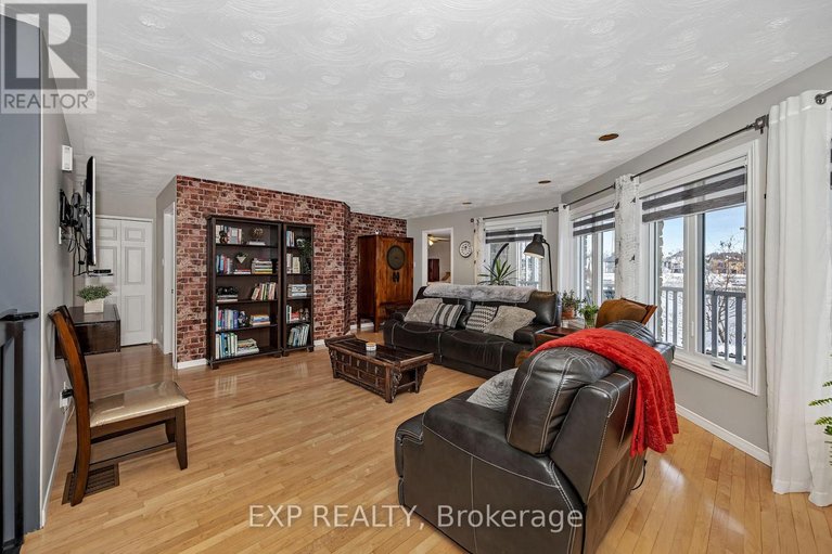 29513771/806-laval-street/casselman/casselman/ontario/K0A1M0_13