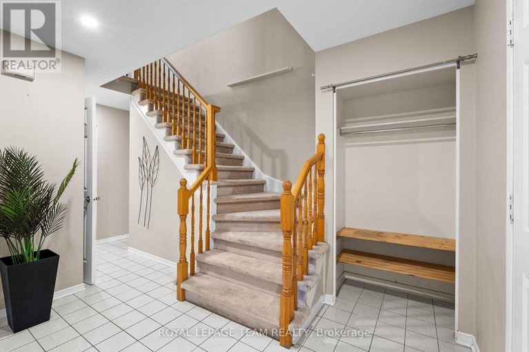 28867147/16-baton-court/katimavik/ottawa/ontario/K2L4C8_4