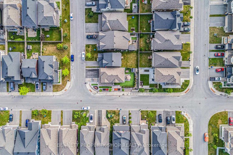 28510623/52-oxalis-crescent/emerald-meadowstrailwest/ottawa/ontario/K2V0J6_32