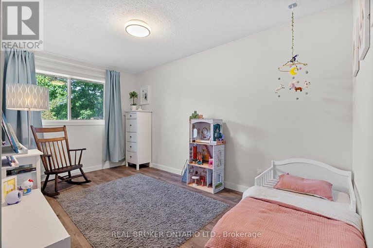 28983719/a-3911-old-richmond-road/arbeatha-park/ottawa/ontario/K2H8T9_22