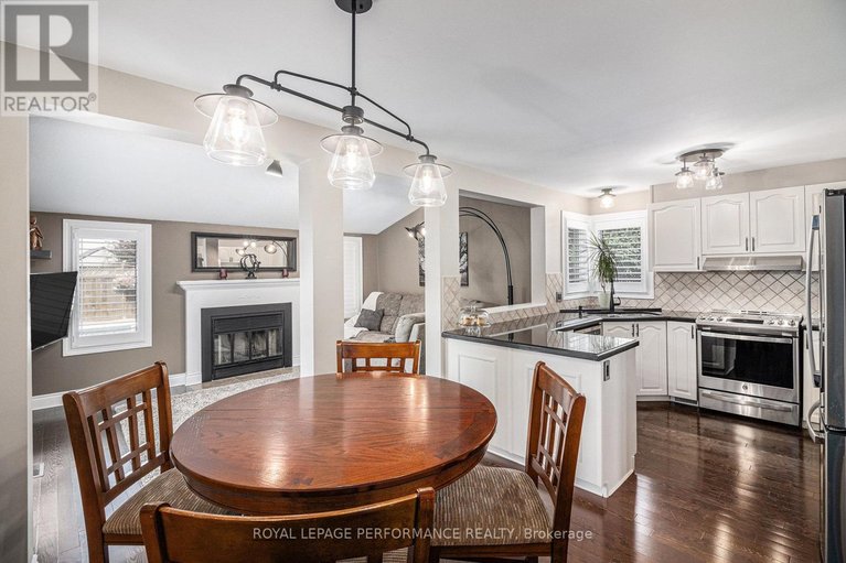 29629038/653-thicket-way/fallingbrookgardenway-south/ottawa/ontario/K4A3A7_8