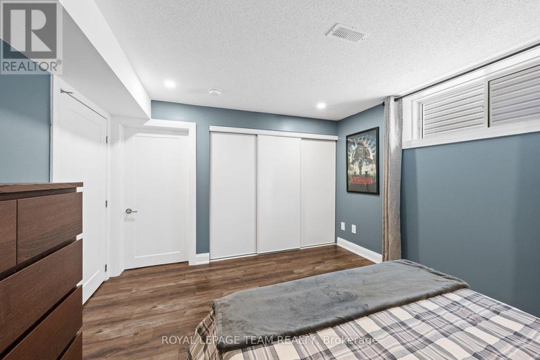 29419268/111-dun-skipper-drive/blossom-parkkemp-parkfindlay-creek/ottawa/ontario/K1X0G1_34