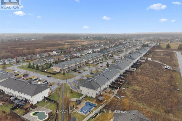 29616180/6830-breanna-cardill-street/greely/ottawa/ontario/K4P0C1_49