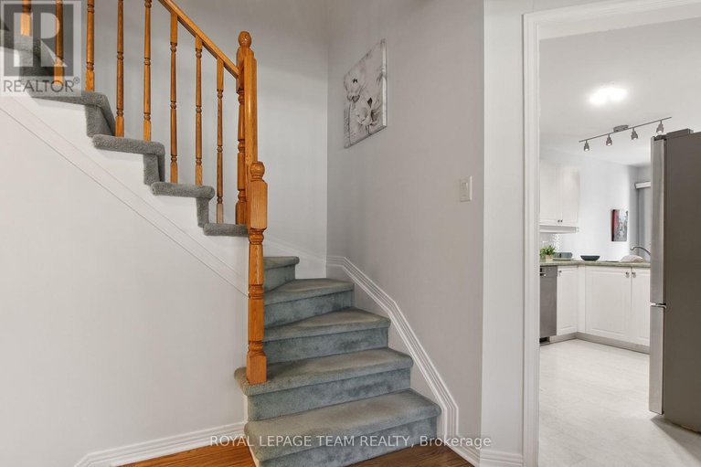 28726721/46-kettleby-street/beaverbrook/ottawa/ontario/K2K3C4_24
