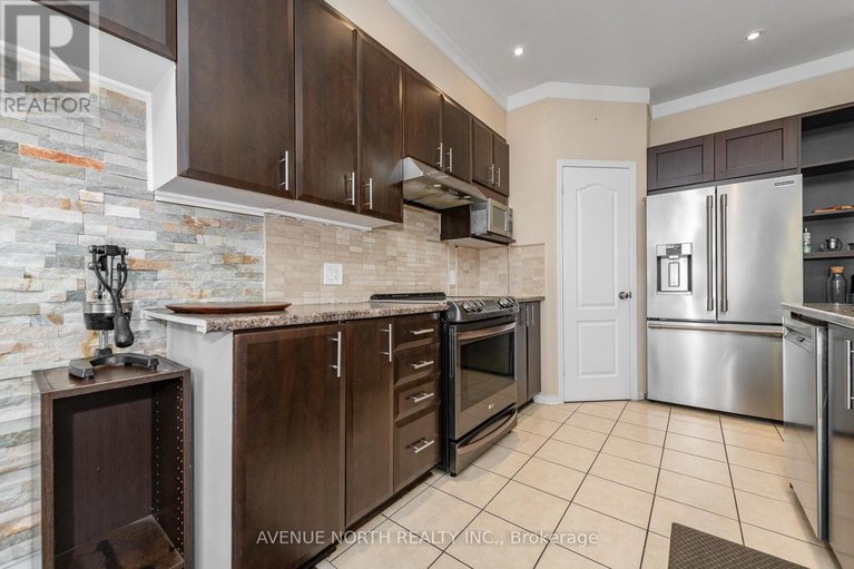 29105316/361-royal-fern-way/riverside-southgloucester-glen/ottawa/ontario/K1V2K6_23