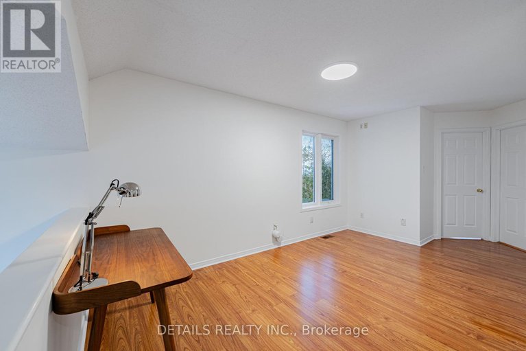 29184001/20-376-wiffen-private/westcliffe-estates/ottawa/ontario/K2H1G4_30