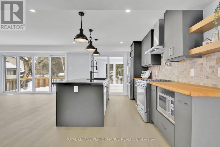 28549099/9-brydon-court/tanglewood/ottawa/ontario/K2G4A6_17
