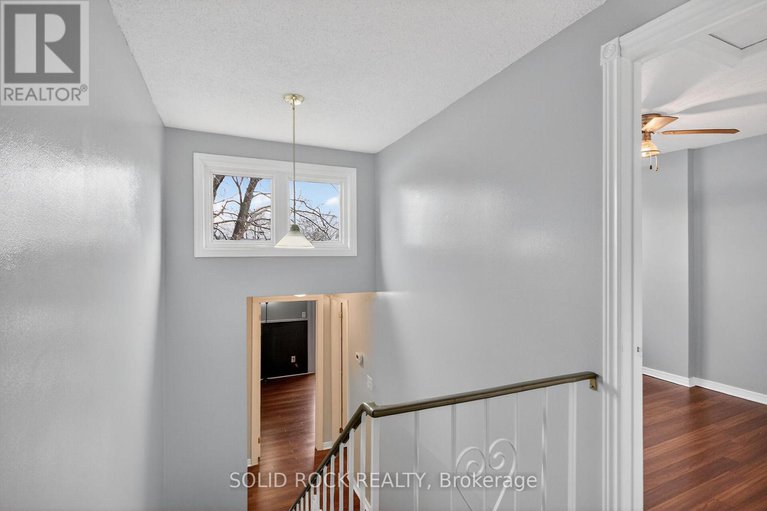 29150060/44-tybalt-crescent/westcliffe-estates/ottawa/ontario/K2H8J5_17