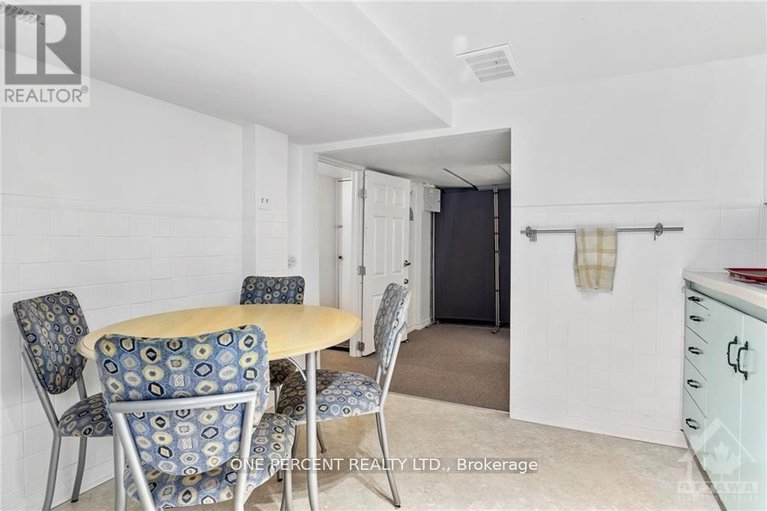 28436232/434-hilson-avenue/westborohampton-park/ottawa/ontario/K1Z6C3_23