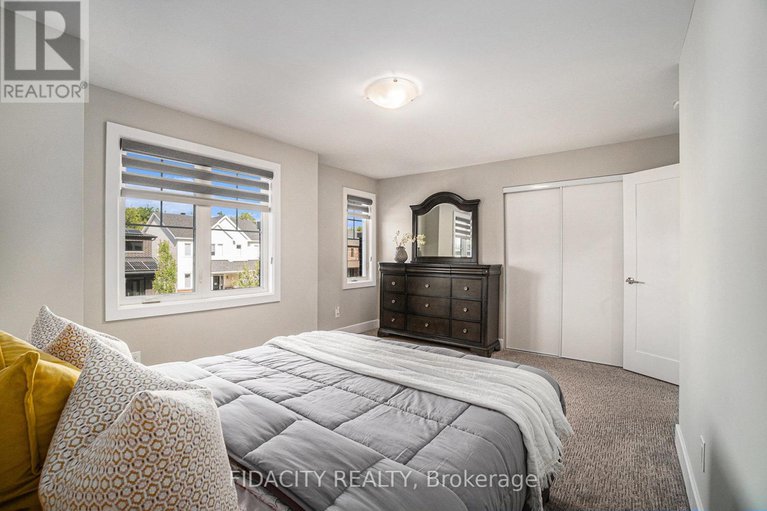28765287/644-eagle-crest-heights/stittsville-north/ottawa/ontario/K2S2E6_13
