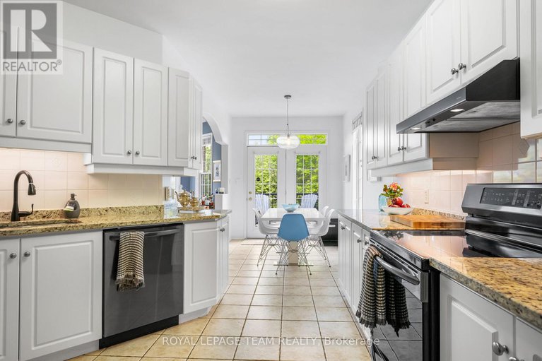 28368284/22-leatherwood-crescent/stonebridge/ottawa/ontario/K2J4X9_5