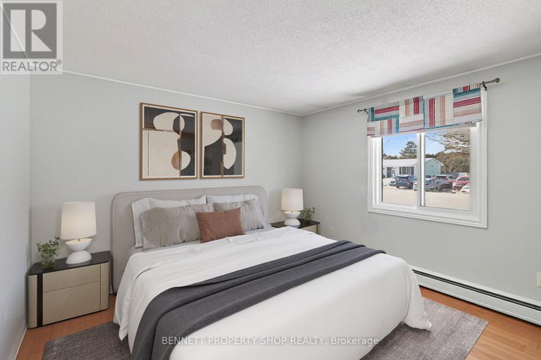 29401594/1503-blackheath-street/bilberry-creekqueenswood-heights/ottawa/ontario/K1E1K6_13