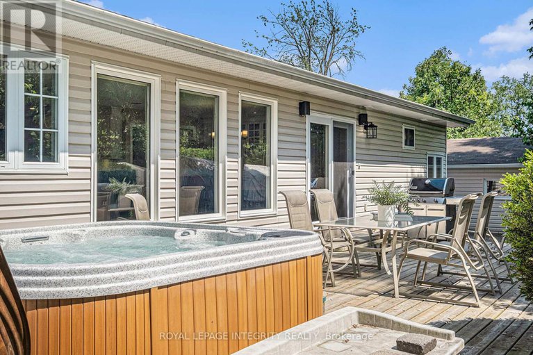 28620612/16-ember-glow-court/stittsville-central/ottawa/ontario/K2S1C3_38