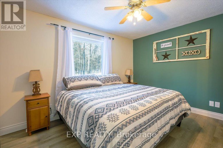 29166870/702-cedar-hill-road/pakenham/mississippi-mills/ontario/K0A2X0_17