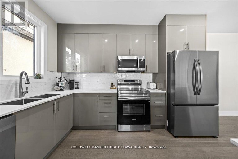 29638674/a-b-25-pennard-way/hunt-club-parkgreenboro/ottawa/ontario/K1T4C1_11