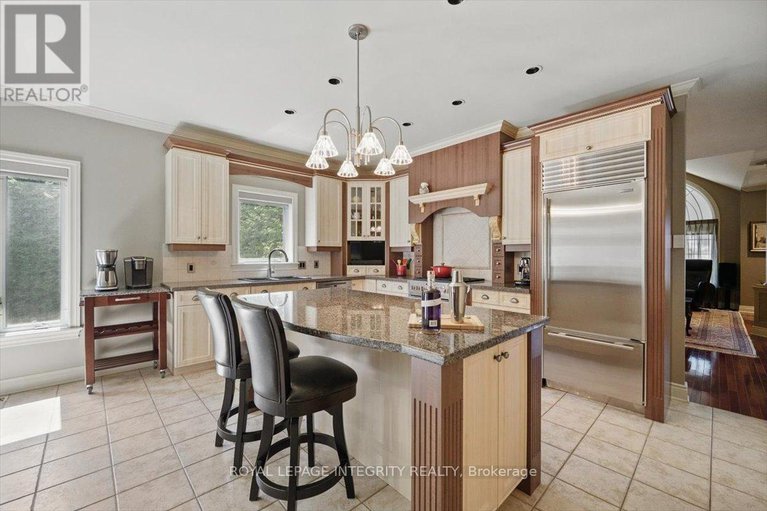 29253845/137-beaumont-avenue/town-of-rockland/clarence-rockland/ontario/K4K1R7_14