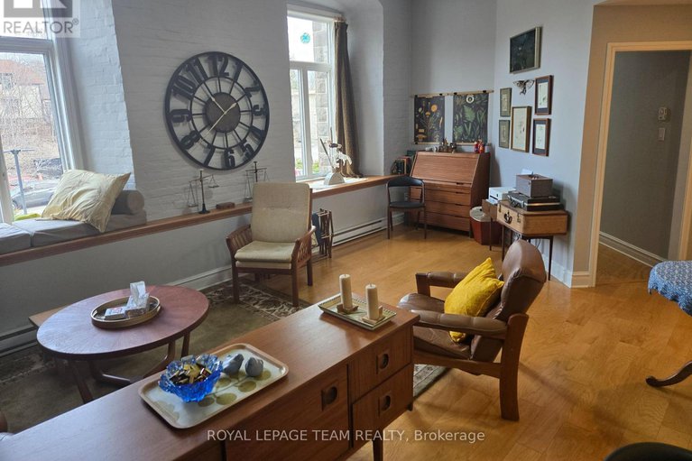 28239719/409-1-rosamond-street-e/almonte/mississippi-mills/ontario/K0A1A0_5