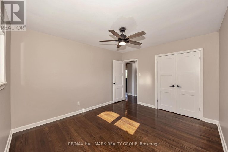 29670694/1138-sherman-drive/bel-air-heights/ottawa/ontario/K2C2M4_24