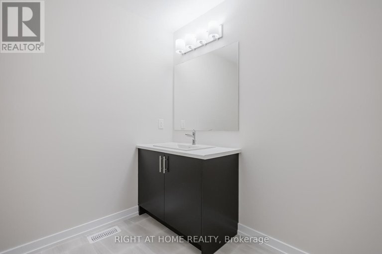 28674479/2046-postilion-street/richmond/ottawa/ontario/K0A2Z0_31