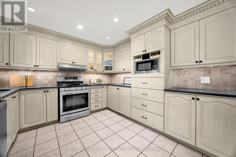 28933425/15-rosemeade-place/centrepointe/ottawa/ontario/K2G5V9_17