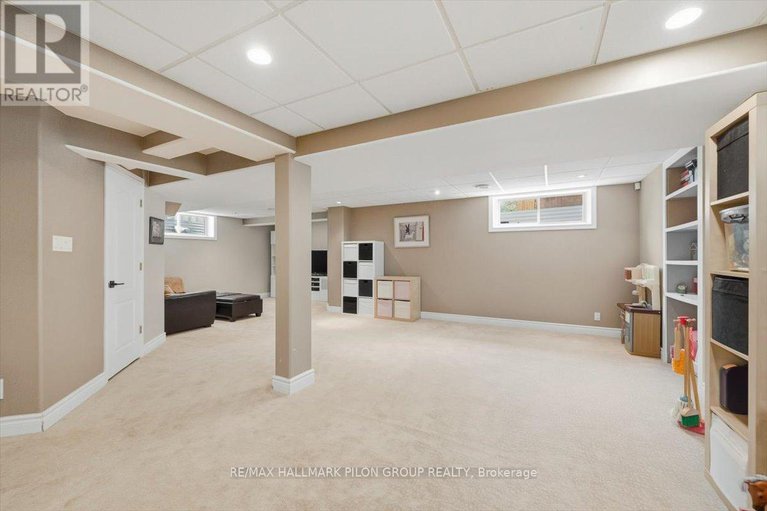 28971339/4434-rainforest-drive/riverside-southgloucester-glen/ottawa/ontario/K1V1L6_22