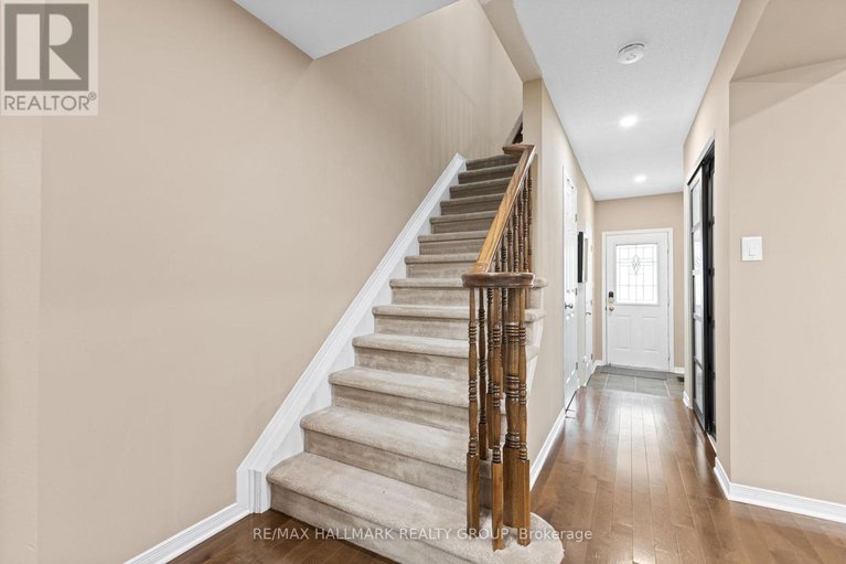 29392389/404-wisteria-crescent/riverside-south/ottawa/ontario/K1V0P1_22