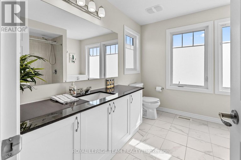 28616419/526-alcor-terrace/half-moon-bay/ottawa/ontario/K2J6N6_21