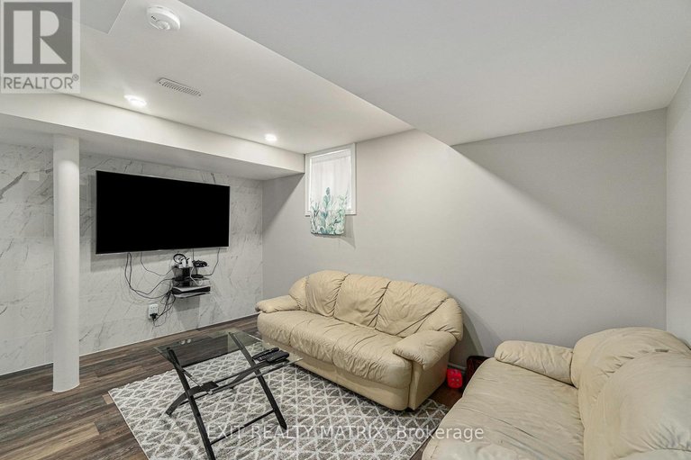 29624388/350-sweetclover-way/avalon-west/ottawa/ontario/K4A1E6_31