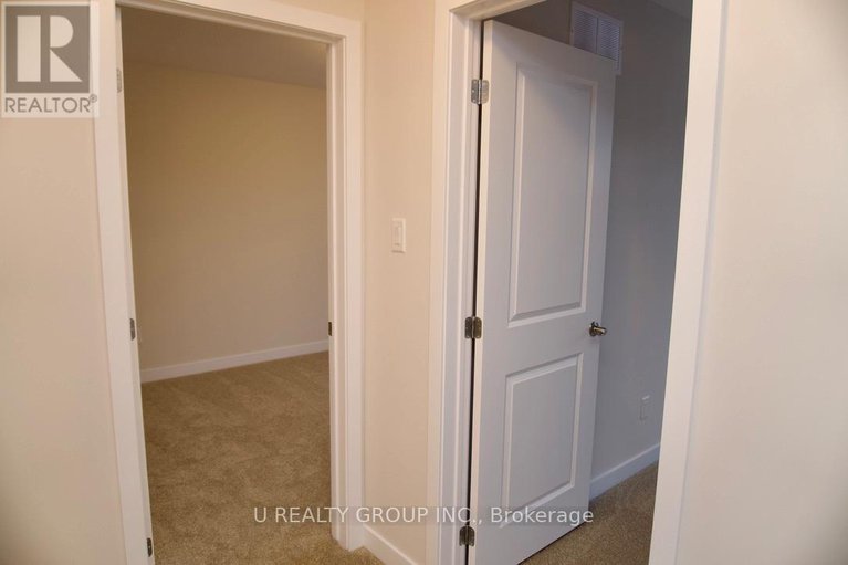 29123490/640-corporal-private/blossom-parkkemp-parkfindlay-creek/ottawa/ontario/K1X0M7_13