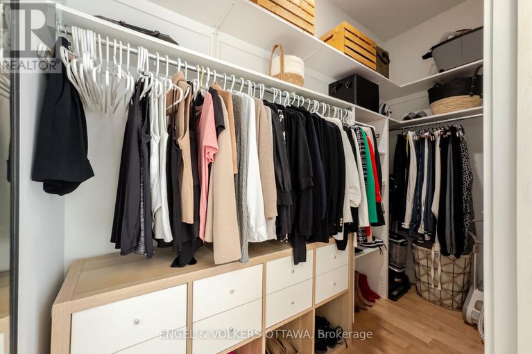 29195542/218-197-lisgar-street/ottawa-centre/ottawa/ontario/K2P0X5_27