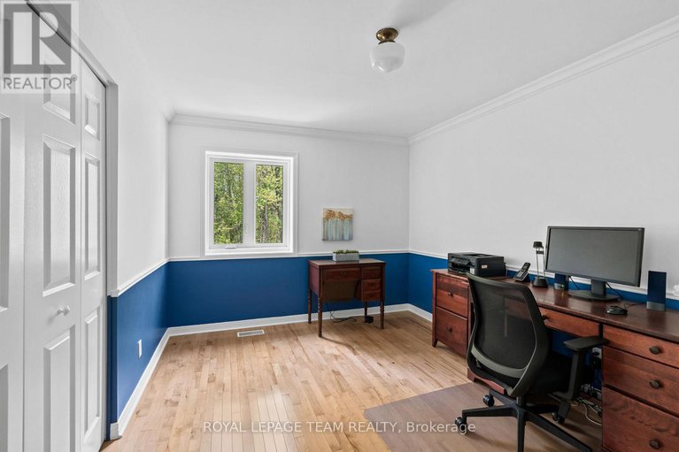 28339278/5517-cedar-drive/manotick-east-to-manotick-station/ottawa/ontario/K4M1B4_31
