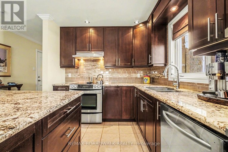 29518685/unit-204-32-de-la-croisee-street/embrun/russell/ontario/K0A1W0_7