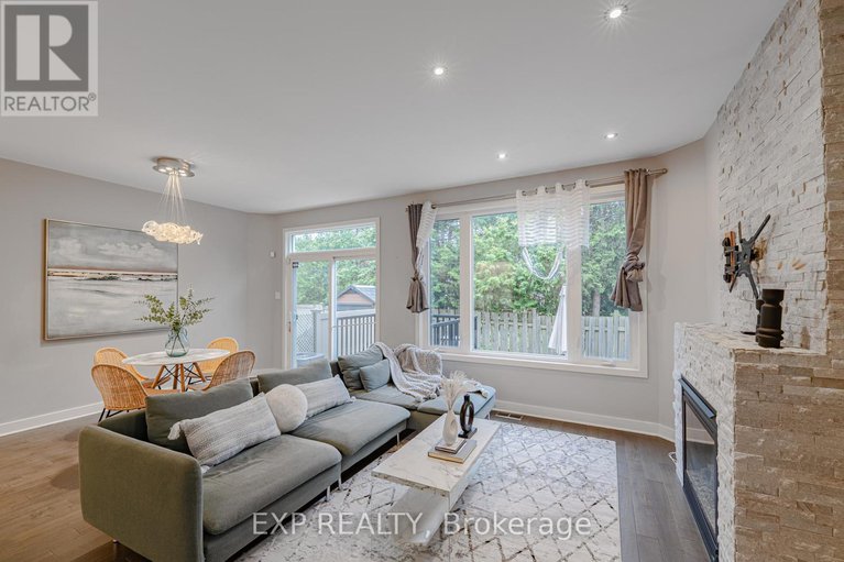 29241575/14-camil-street/castle-heightsrideau-high/ottawa/ontario/K1K0X1_17