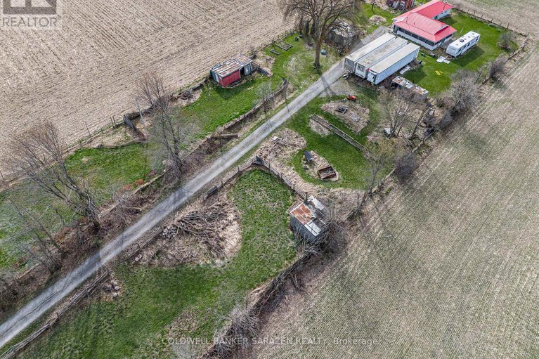 28255211/1417-vances-side-road-n/dunrobin/ottawa/ontario/K0A3M0_31