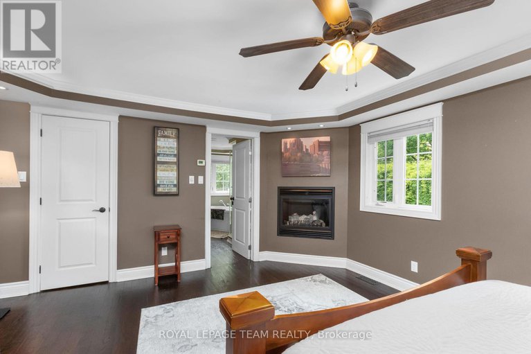 28424968/524-broadview-avenue/mckellarhighland/ottawa/ontario/K2A2L4_20