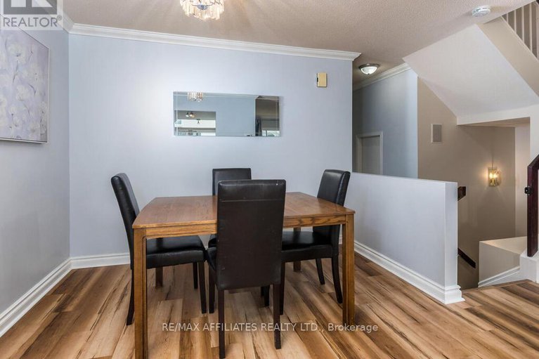 28629180/6-eagleview-street/emerald-meadowstrailwest/ottawa/ontario/K2M2R2_8