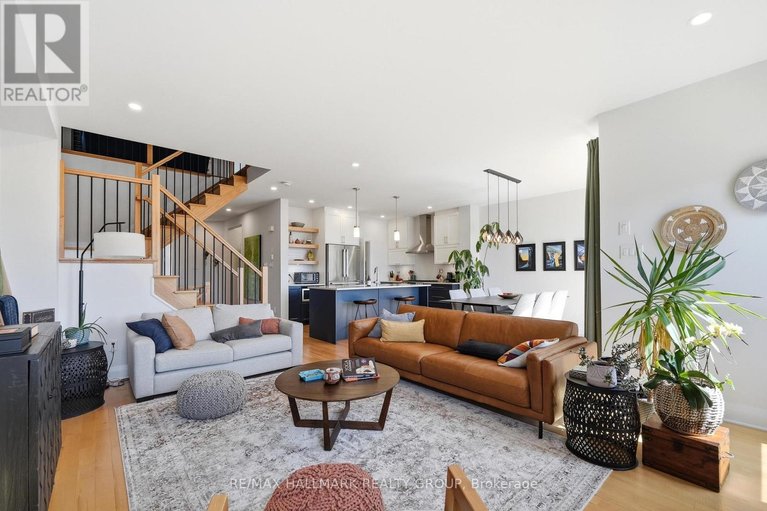 29652155/540-bobolink-ridge/stittsville-south/ottawa/ontario/K2S2N6_6