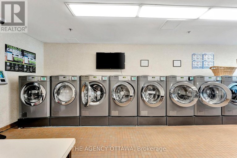 28574774/304-555-brittany-drive/viscount-alexander-park/ottawa/ontario/K1K4C5_30