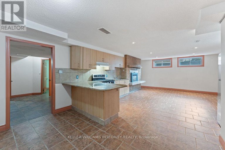 28206742/62-chippewa-avenue/meadowlandsst-claire-gardens/ottawa/ontario/K2G1Y2_33